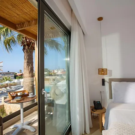 Aloe Boutique Powered By Anissa Hersonissos (Crete)