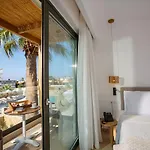 Aloe Boutique Powered By Anissa Herszonisszosz